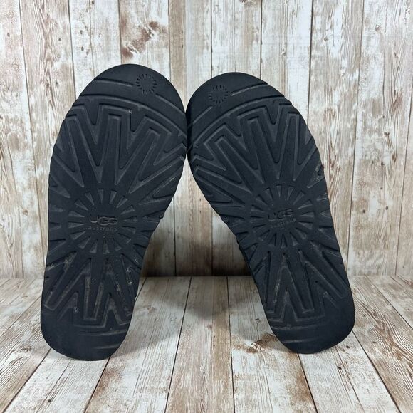 Ugg Jocelin‎ black bootie ankle cut Womens 6 - Picture 7 of 8